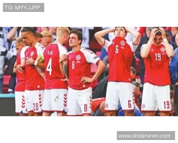 中国足球球星在曼联的历史与现状分析:球员名单及其表现回顾 中国足球球星在曼联的历史与现状分析:球员名单及其表现回顾